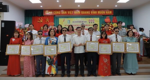 Trung tâm Giáo dục Đặc biệt Quốc gia  chúc mừng 55 năm ngày thành lập Hội người mù Việt Nam